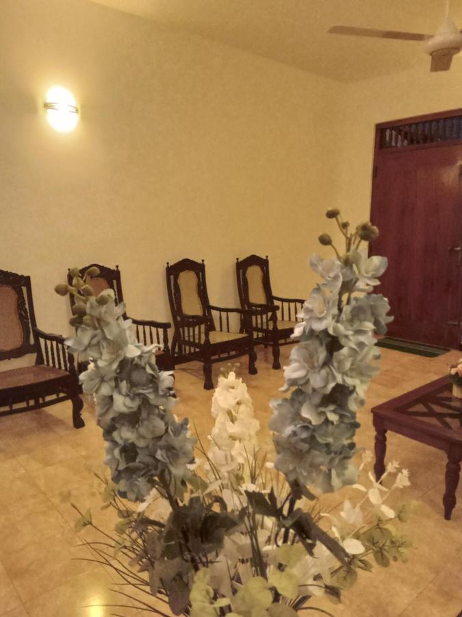 Sky Bloom Bed and Breakfast Homagama Esterno foto
