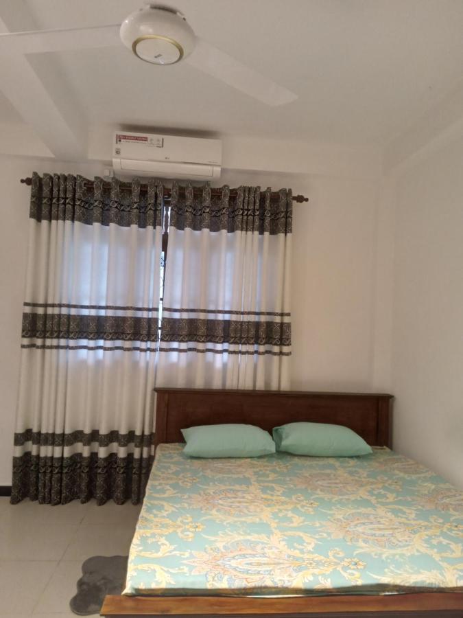 Sky Bloom Bed and Breakfast Homagama Esterno foto